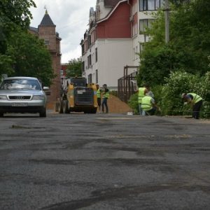 В Смоленске продолжается ремонт улицы Мира
